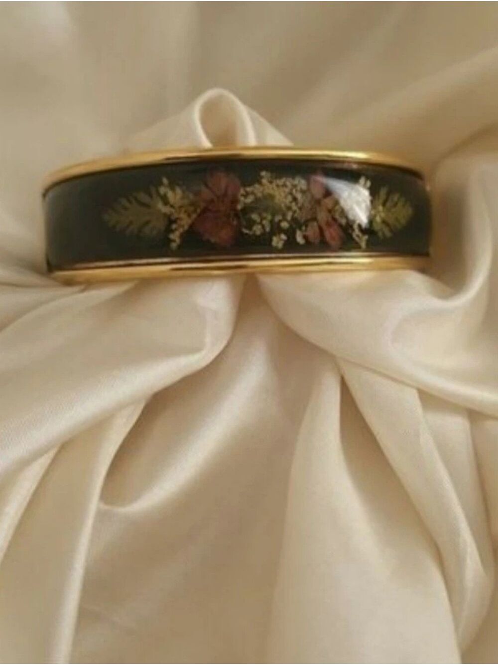 Vintage Black Enamel Botanical Hinged Bangle Bracelet